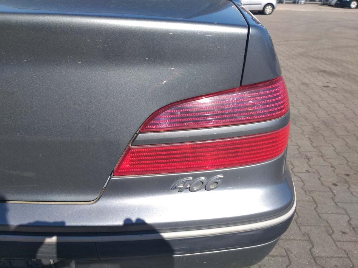 Peugeot 406 original R&uuml;cklicht R&uuml;ckleuchte Schlussleuchte rechts Limousine Facelift Bj.2002